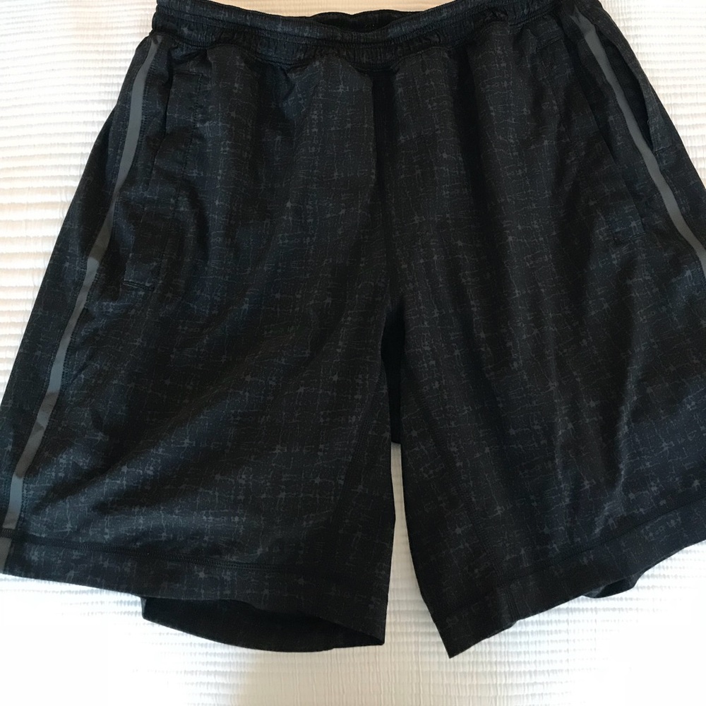 Lululemon Short 9”